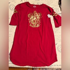 Gryffindor Night Shirt - Red and Gold